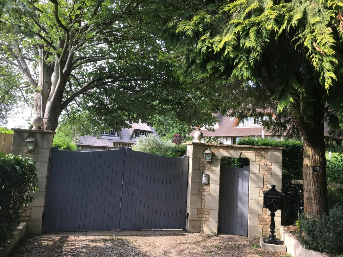 Le Breuil-en-Auge Les Chaumieres Du Pays D'Auge Bed & Breakfast エクステリア 写真