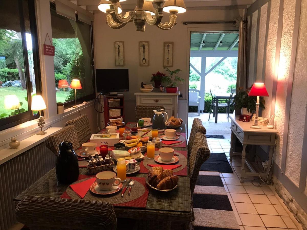Le Breuil-en-Auge Les Chaumieres Du Pays D'Auge Bed & Breakfast エクステリア 写真